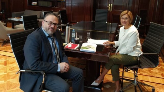 yacyreta: candidatos bochados, continuidad pro y la sombra de cfk