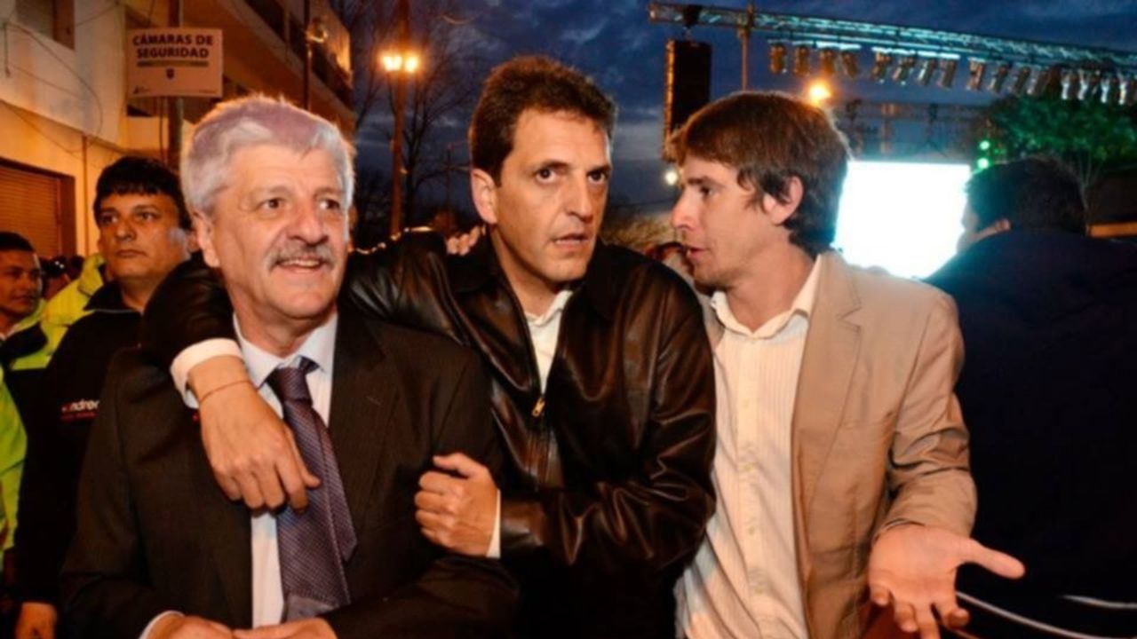 Andreotti pide el corte de boleta y saca a su hijo de la carrera