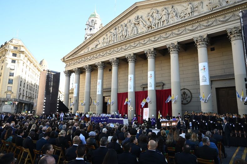 Multitudinaria despedida al papa Francisco en Buenos Aires