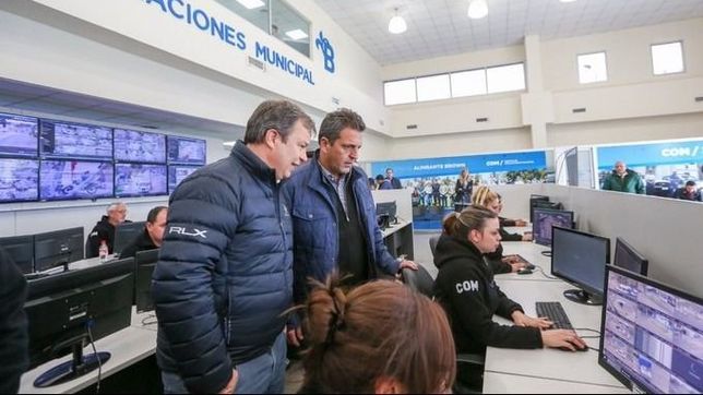 antes del encuentro con cristina, massa enfoca la campana con intendentes