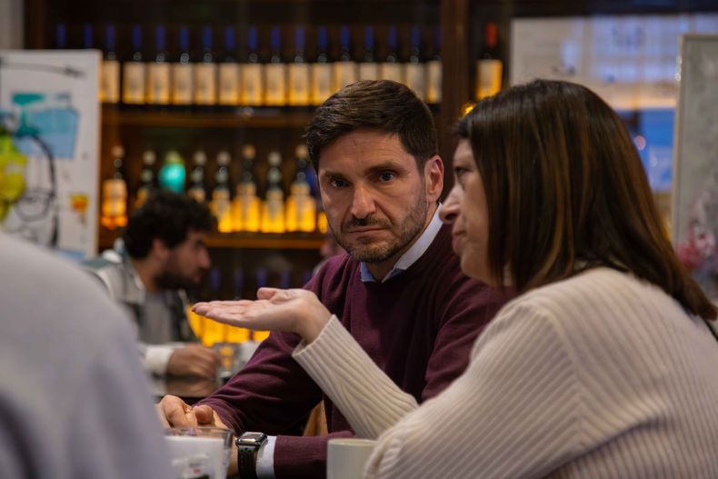 El gobernador Maximiliano Pullaro y Clara García, presidenta de la Cámara de Diputados de Santa Fe.