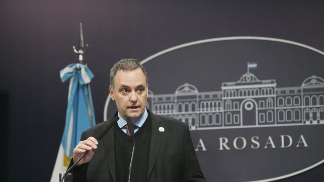 Manuel Adorni. 