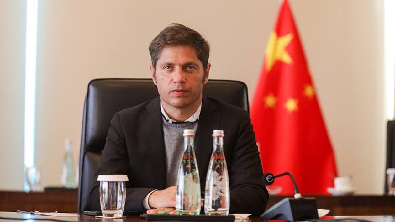 Axel Kicillof suspende el viaje a China por la visita del papa León XIV