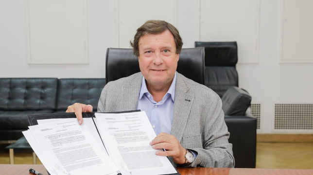 Río Negro: Alberto Weretilneck se aseguró el manejo del Tren Patagónico ante la motosierra de Javier Milei