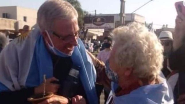 un intendente opositor que marcho el 17a se contagio de coronavirus