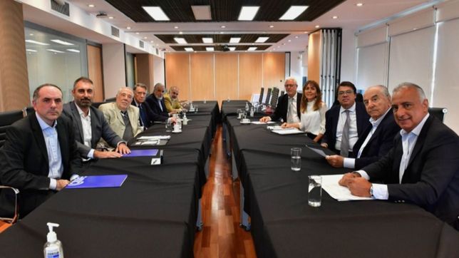 ahora 7 paritario: comercio cerro un aumento salarial del 59% en siete cuotas