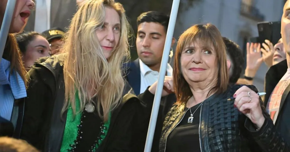 En plena tensión con Karina Milei por el caso Adorni, Bullrich saldrá este  viernes a caminar la Ciudad