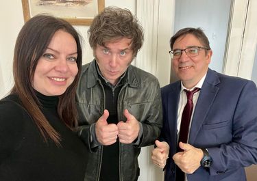 La ministra de Capital Humano Sandra Pettovello, el presidente Javier Milei y el subsecretario Alejandro Álvarez.&nbsp;