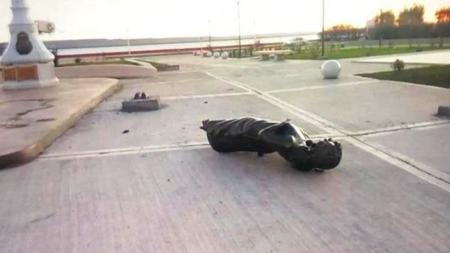 otro repudio expres: fernandez condeno el ataque a la estatua de cfk