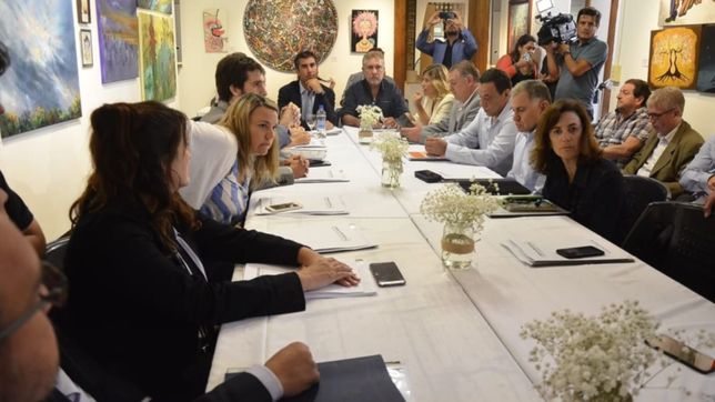 sin desdoblamiento, la bicameral pospone la reunion y cambia su agenda