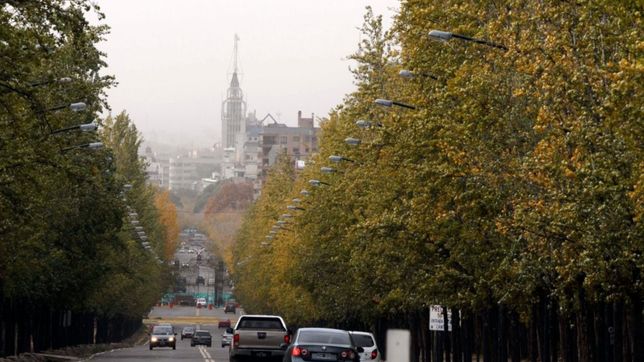 alerta por el zonda, macri ausente y fernandez presente en una pulseada clave