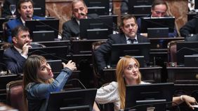 Sin Massa, pero con reclamos, el Presupuesto 2023 arranca su trajín en el Senado