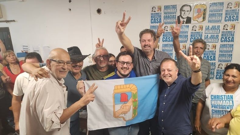 Christian Humada, festejó junto a sus compañeros de la interna el domingo en Misiones. 