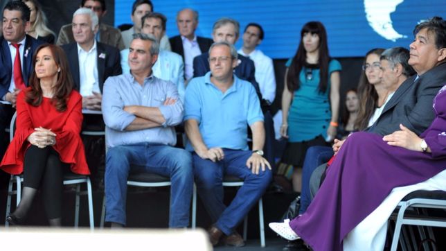 cristina copo el acto de ishii y frustro la foto del reencuentro peronista cristina copo el acto de ishii y frustro la foto del reencuentro peronista