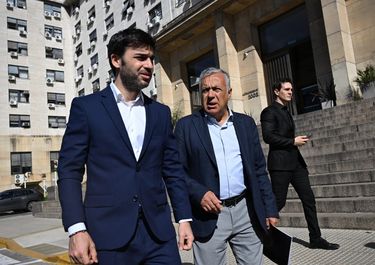 Ignacio Torres y Alfredo Cornejo, gobernadores de Chubut y Mendoza, en Comodoro Py.&nbsp;
