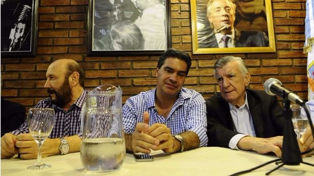 clasico o moderno: el pj, entre los honores a gioja y el huracan capitanich