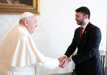 El secretario de Culto de Javier Milei con el papa Francisco