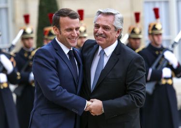 Misión cumplida: Fernández sumó el apoyo de Macron para negociar con el FMI