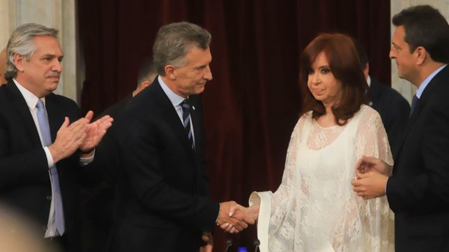 el espantapajaros oportuno para la unidad de todos