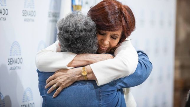mujeres religiosas y laicas salieron a bancar a la ?lideresa cristina