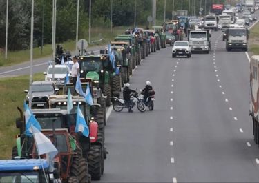 Quiénes se suben a los tractores para copar Plaza de Mayo