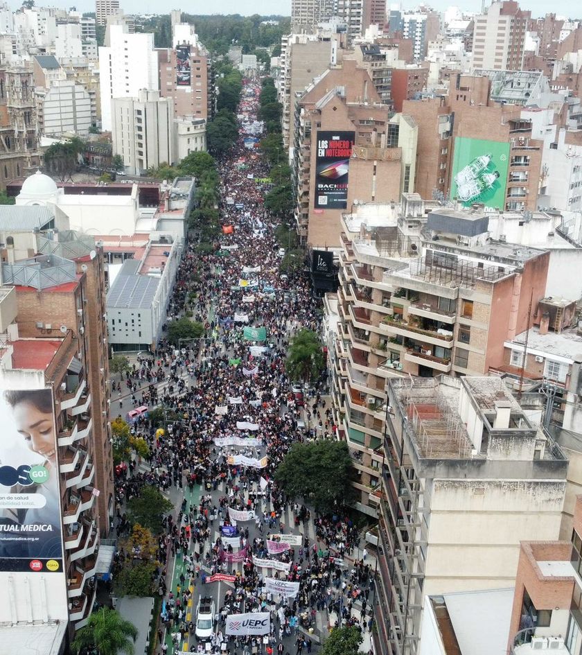 Marcha federal en Córdoba contra el ajuste de Javier Milei en las universidades