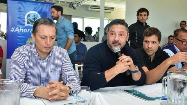 el pj bonaerense apunto contra la poda de ministerios