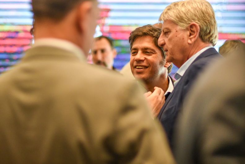 Axel Kicillof y Sergio Ziliotto, gobernadores de Buenos Aires y La Pampa, en la misma vereda desde diciembre de 2023. FOTO: www.radiokermes.com