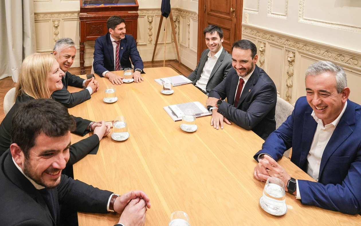 Los gobernadores dialoguistas se reunieron el miércoles en Rosario.