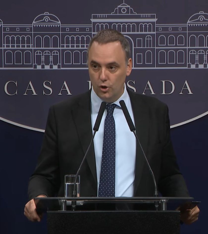 Manuel Adorni volvió al atril, pero no respondió ninguna pregunta sobre su patrimonio
