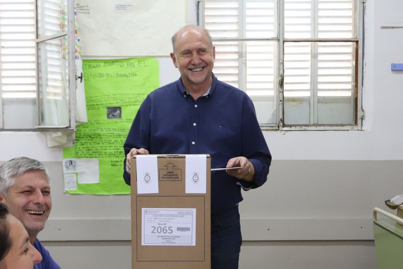 Omar Perotti analiza volver a competir en el ámbito local