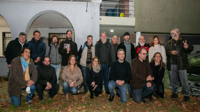 piquete a los planes: el papa, la iglesia y la mas maravillosa musica para cfk