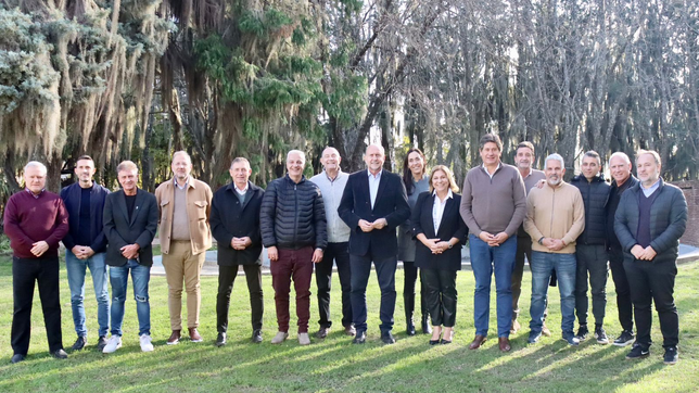 omar perotti reunio a una decena de intendentes para sostener poderio interno en el pj