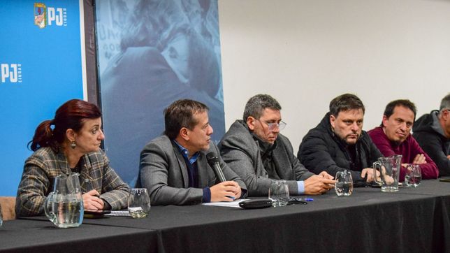 La condena contra CFK unió al peronismo porteño. 