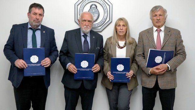 una alianza inedita de abogados prepara una denuncia contra milei por las vacantes en la justicia