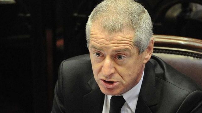 el pj denuncia que el gobierno evalua pagos extra a fiscales