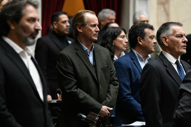 El exgobernador Gustavo Bordet fue el destinatario directo del mensaje de Enrique Cresto: la disputa por la territorialidad en Concordia está vigente.&nbsp;