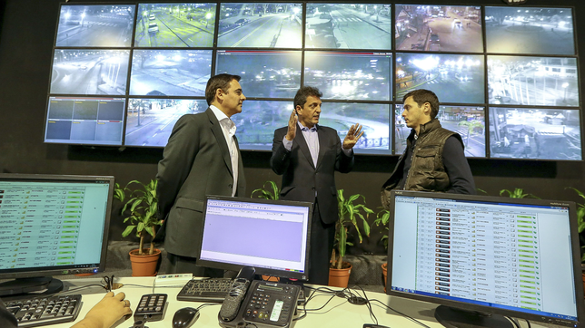 en 2015, massa proponia pacificar los barrios con las fuerzas armadas