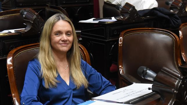 María Gabriela Flores en su banca de la Cámara de Diputados.&nbsp;