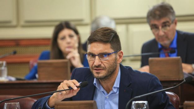 Notifican a Pullaro como víctima del supuesto espionaje ilegal