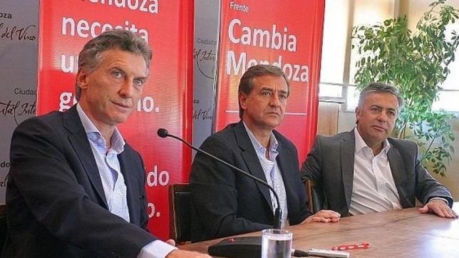 macri y mendoza, el doble termometro para el futuro del radicalismo