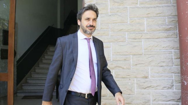 aportes truchos: ramos padilla duerme la causa y le allana el regreso a vidal