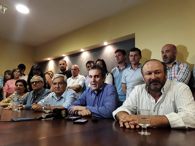 Popes de la UCR de La Pampa, en tiempos de caras serias: el senador Daniel Kroneberger, el diputado Poli Altolaguirre, el exintendente Francisco Torroba, la diputada nacinal Marcela Coli, protagonistas de la rosca 2025.
