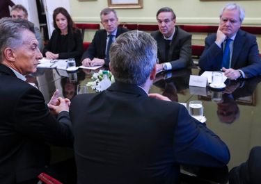 Macri espera al cierre de los mercados para reunir al gabinete