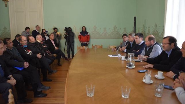 sin acuerdo al proyecto original, vidal y massa exploran una nueva ley de turf