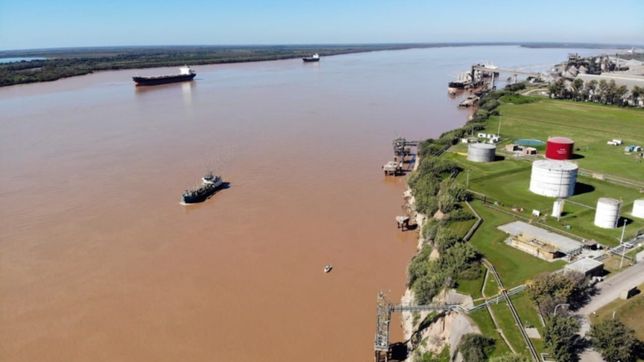 nueva disputa en la hidrovia: 15 empresas compiten por el dragado