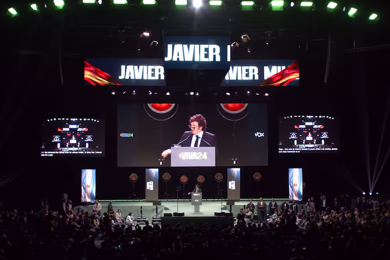Javier Milei en la cumbre de Vox de España