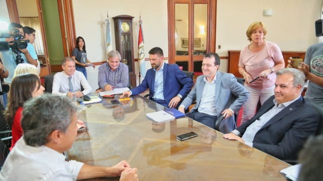 reproches y exigencias del socialismo a perotti para encaminar las emergencias