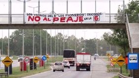 Ordenan que no se cobre peaje en la ruta 6