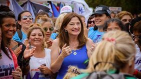 Al combate de la feminización de la pobreza